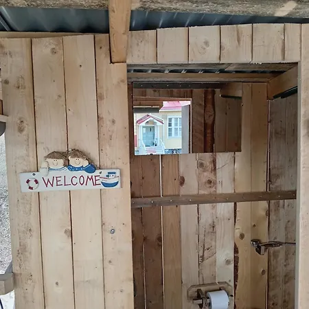 Koveron Majatalo بيت ريفي Kovero