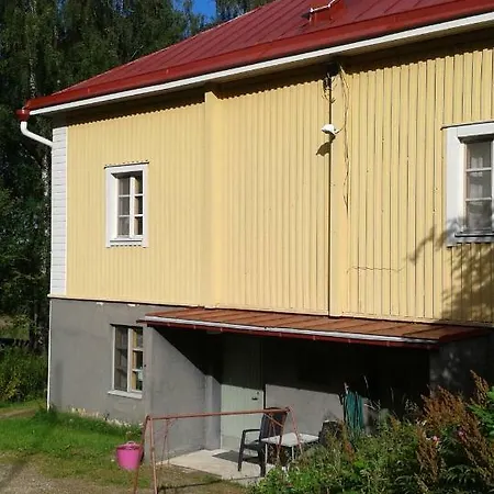 Koveron Majatalo بيت ريفي